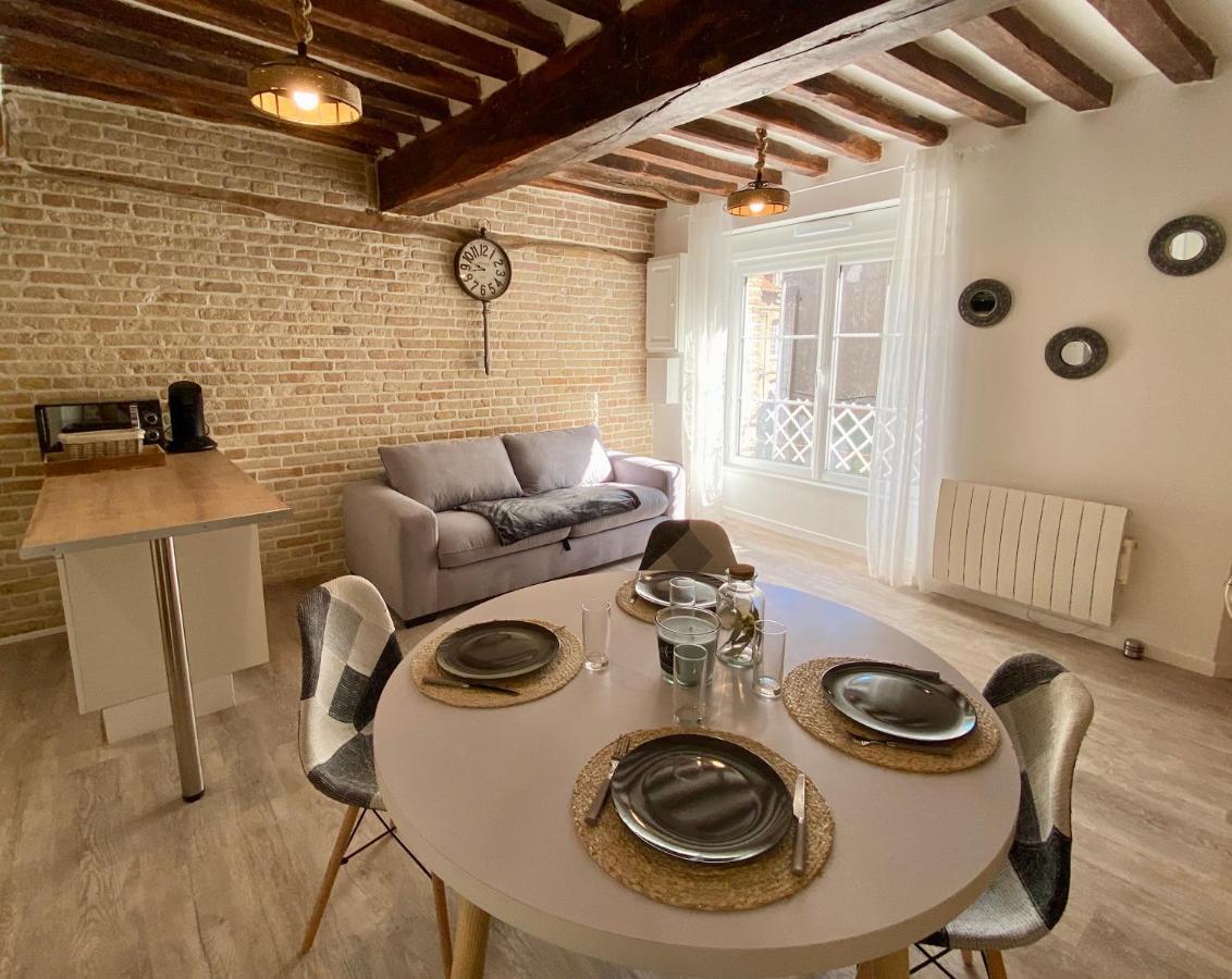 Le Confort Normand: Quayside Comfort with Netflix & Free Parking Dieppe Exterior photo